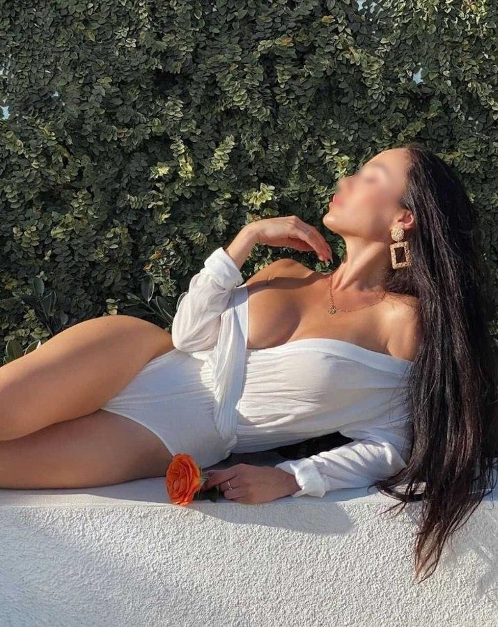 Алла проститутка интим салон Санкт-Петербурга у метро Василеостровская проститутки салон дома