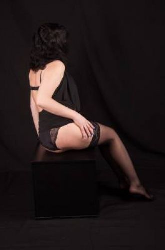 Мелания индивидуалка Санкт-Петербурга у метро Чкаловская индивидуалки пышки